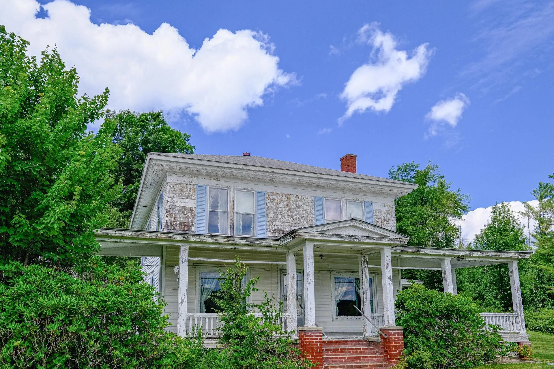 15 Gill Terrace Ludlow VT 05149