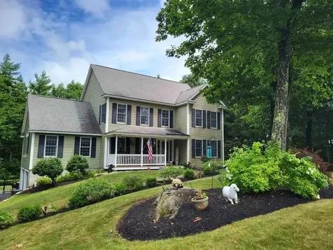 34 Sofia Way Nottingham NH 03290