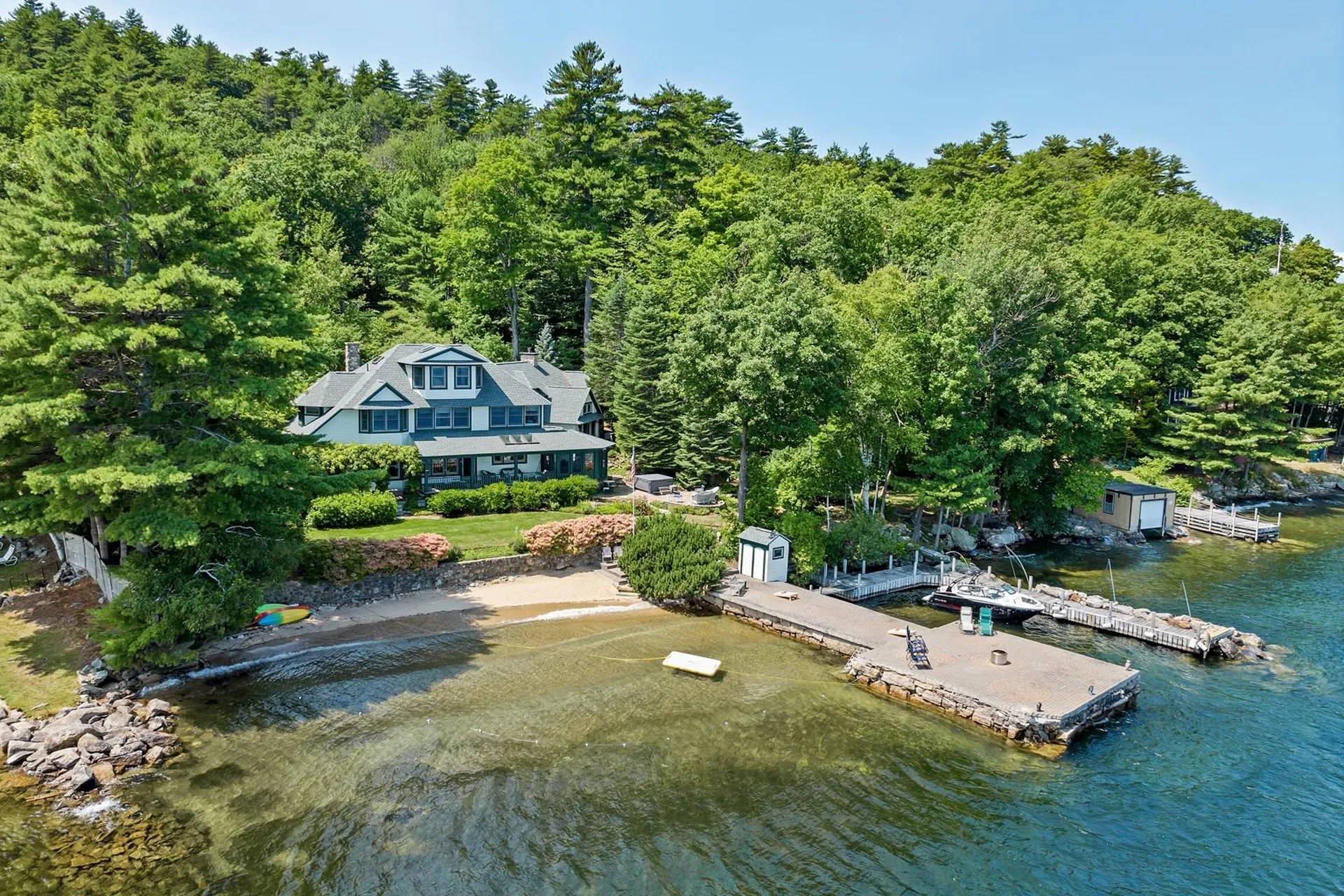 154 Belknap Point Road Gilford NH 03249