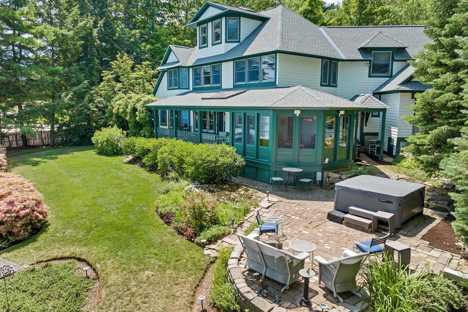 154 Belknap Point Road Gilford NH 03249