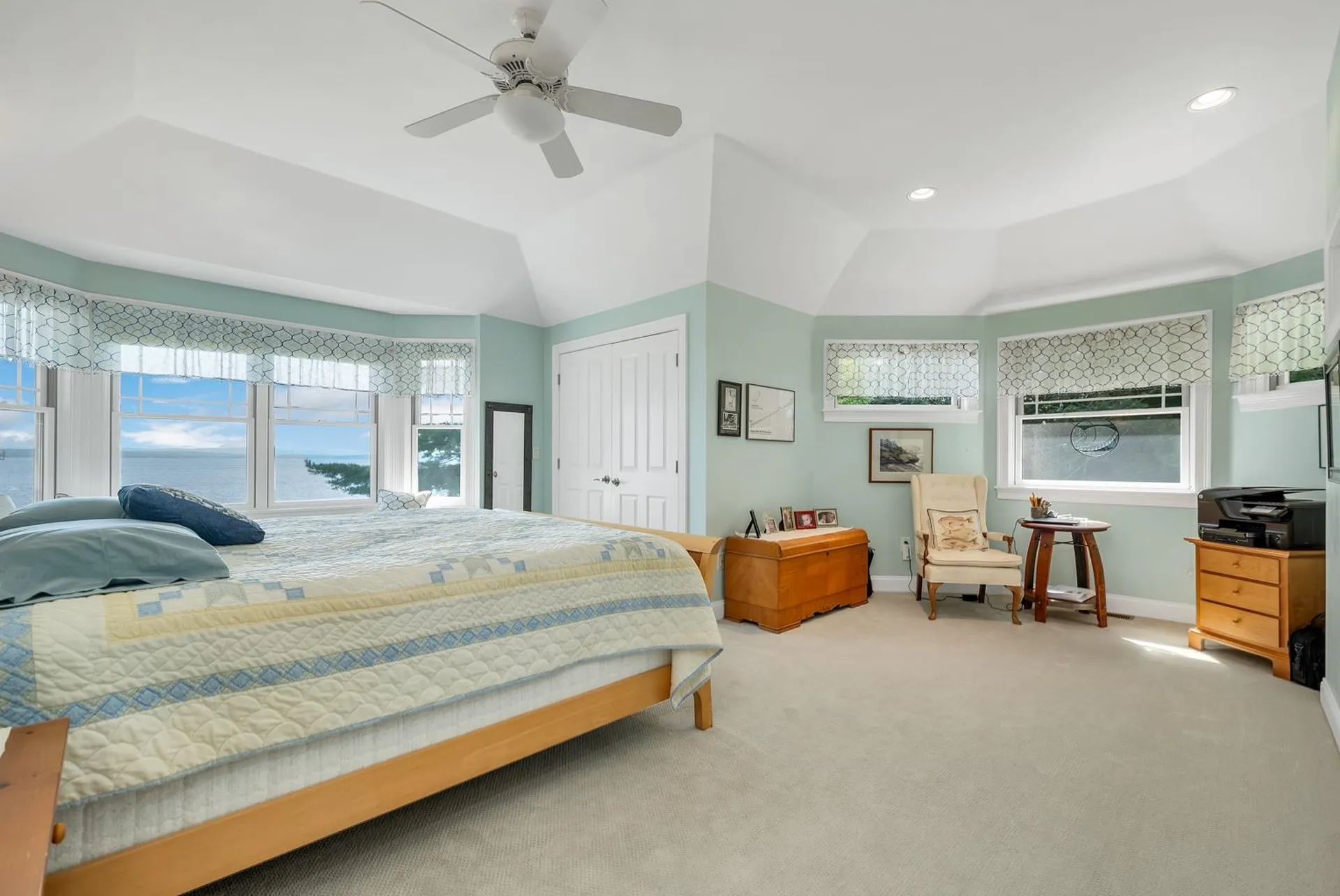 154 Belknap Point Road Gilford NH 03249