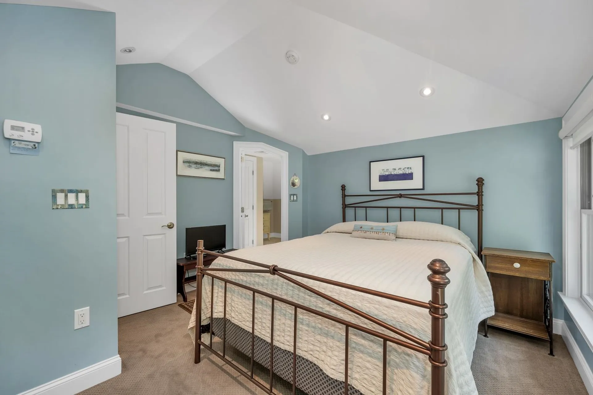 154 Belknap Point Road Gilford NH 03249