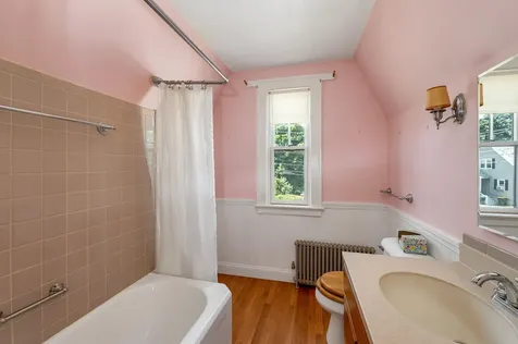 137 Highland Street Laconia NH 03246
