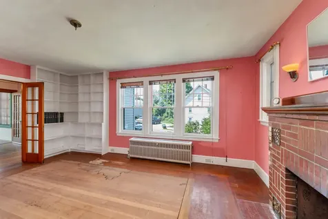 137 Highland Street Laconia NH 03246