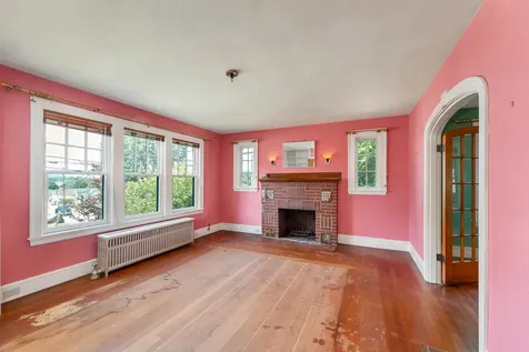 137 Highland Street Laconia NH 03246