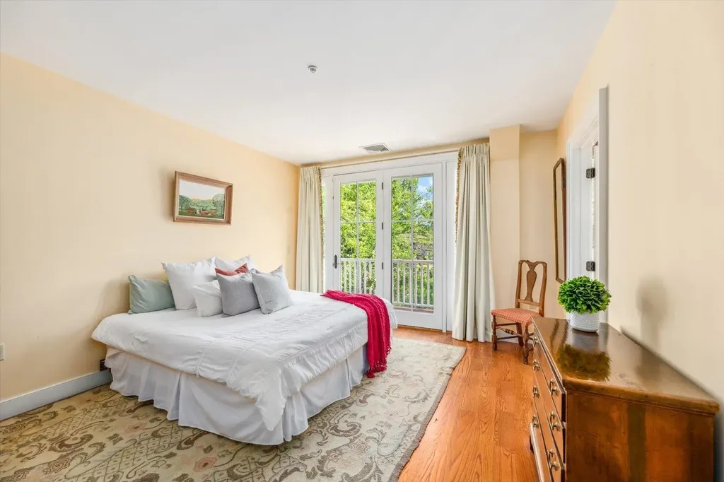 36 Grove Street Peterborough NH 03458