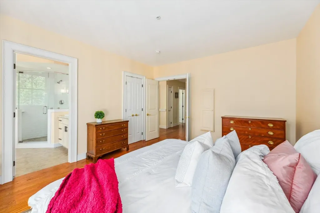 36 Grove Street Peterborough NH 03458