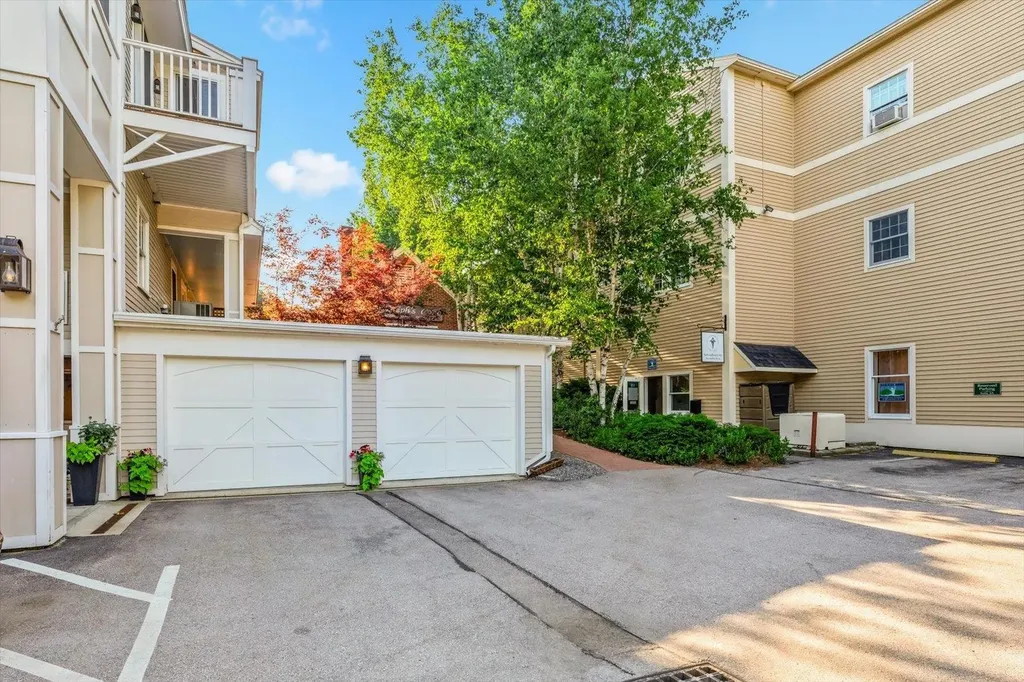 36 Grove Street Peterborough NH 03458