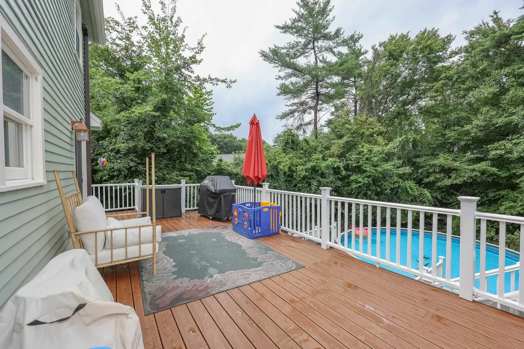 1624 Hooksett Road Hooksett NH 03106
