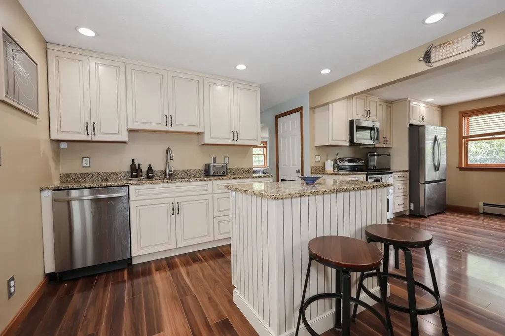 1624 Hooksett Road Hooksett NH 03106