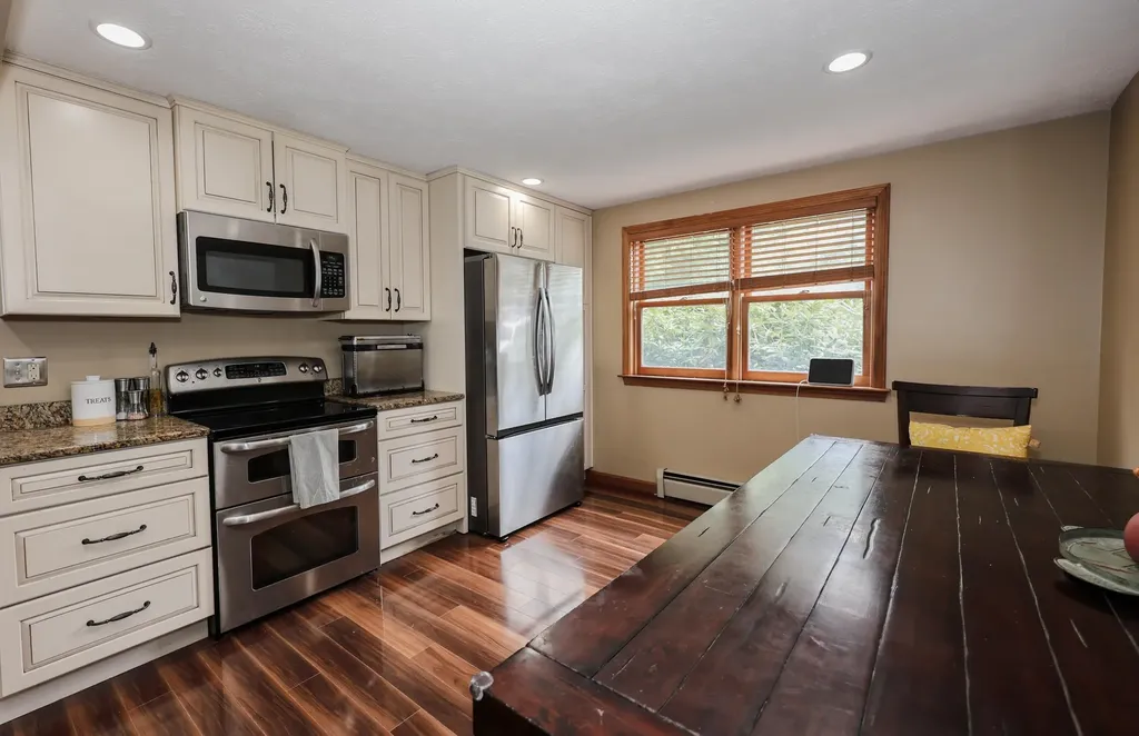 1624 Hooksett Road Hooksett NH 03106