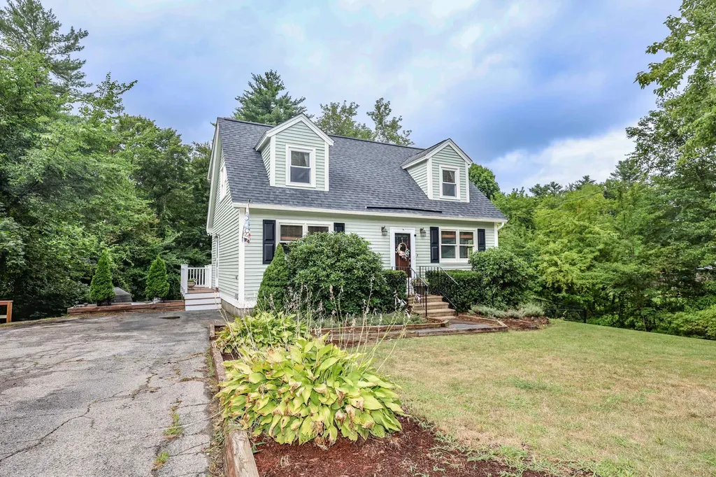 1624 Hooksett Road Hooksett NH 03106