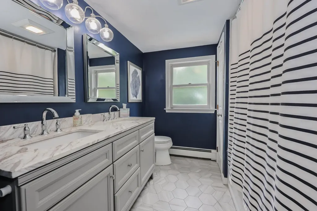 1624 Hooksett Road Hooksett NH 03106