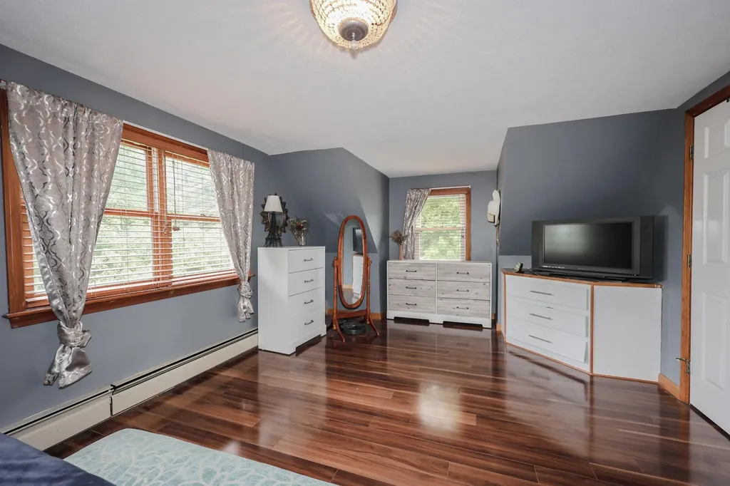 1624 Hooksett Road Hooksett NH 03106