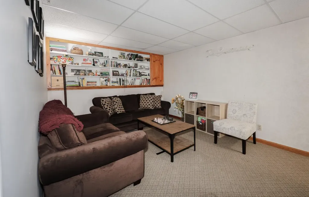 1624 Hooksett Road Hooksett NH 03106