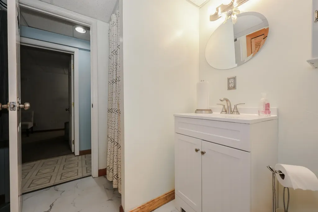 1624 Hooksett Road Hooksett NH 03106