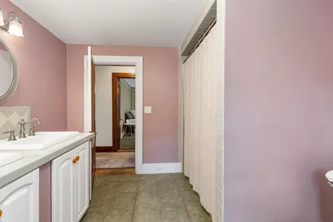 1758 E Main Street Conway NH 03813
