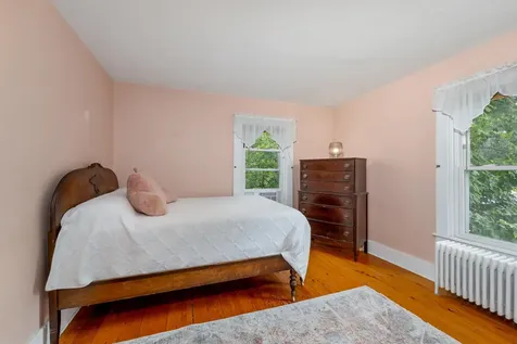 1758 E Main Street Conway NH 03813