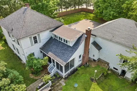 1758 E Main Street Conway NH 03813