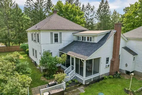 1758 E Main Street Conway NH 03813