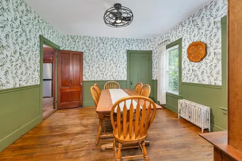 1758 E Main Street Conway NH 03813