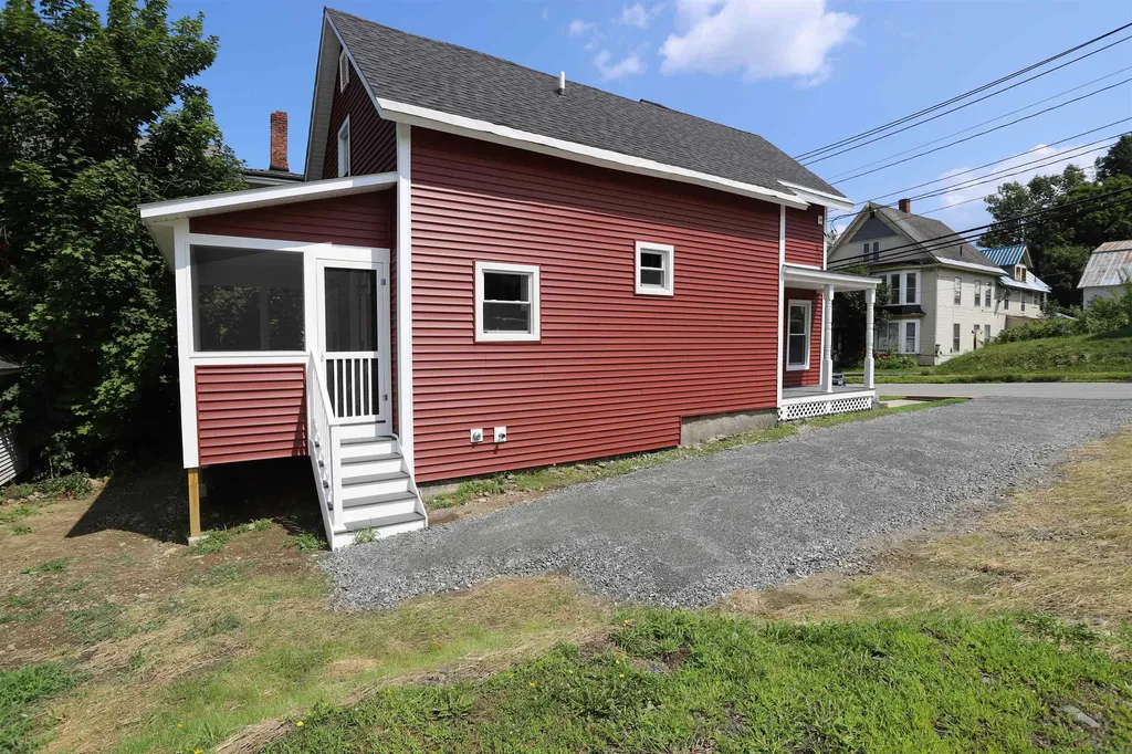 74 Prospect Street Newport City VT 05855