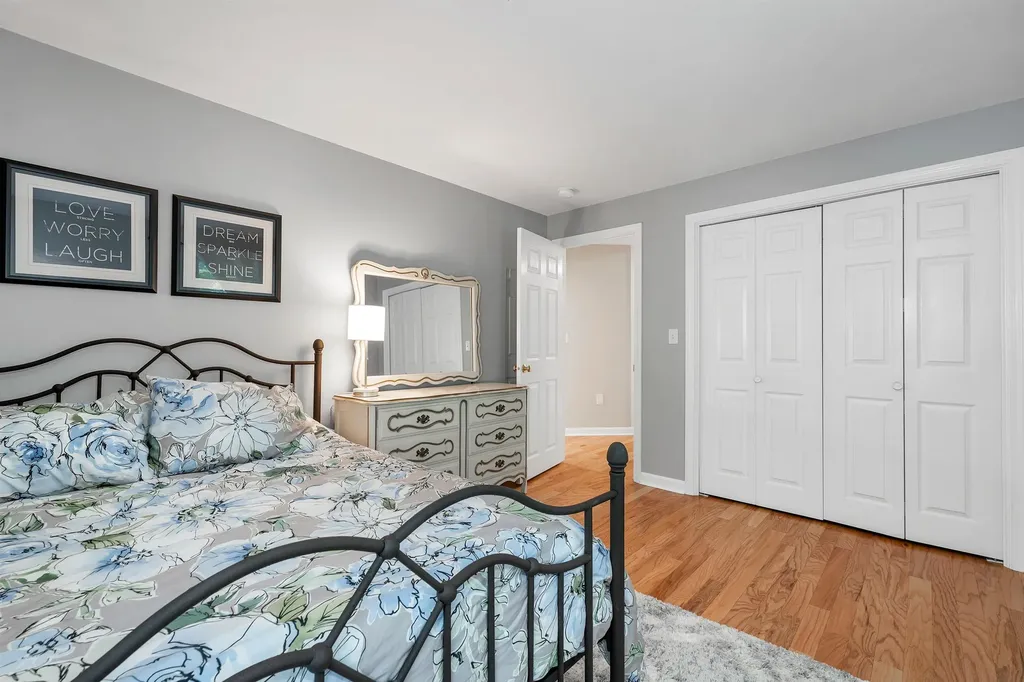 3 Kelly Way Merrimack NH 03054