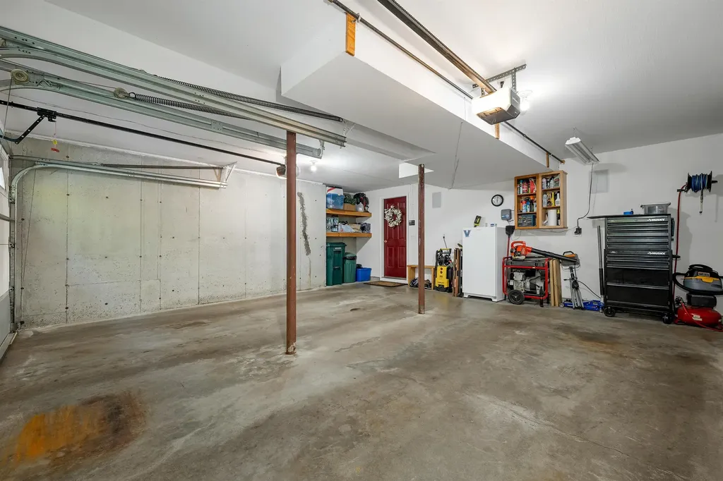3 Kelly Way Merrimack NH 03054