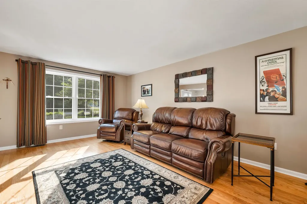 3 Kelly Way Merrimack NH 03054