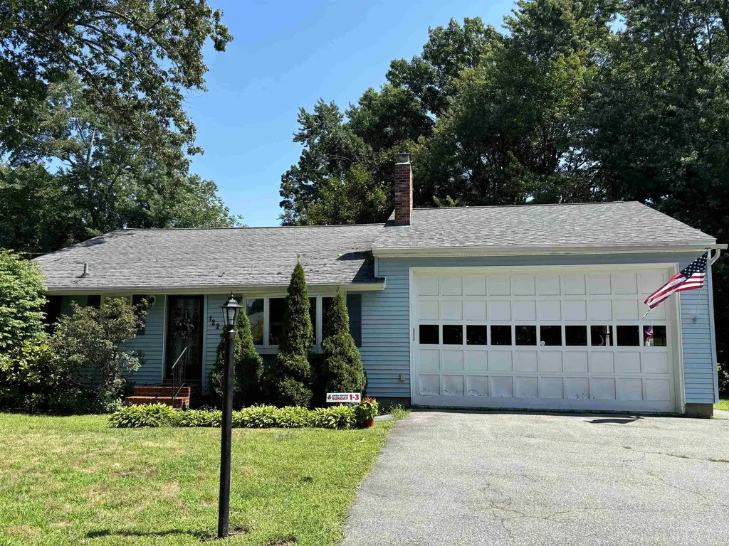 122 Millville Street Salem NH 03079