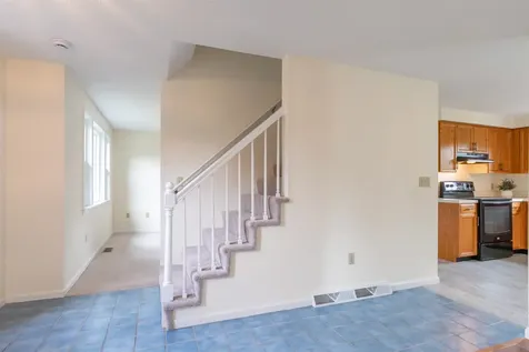 11 Nathan Court Nashua NH 03064
