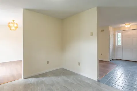 11 Nathan Court Nashua NH 03064