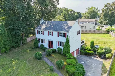 11 Nathan Court Nashua NH 03064