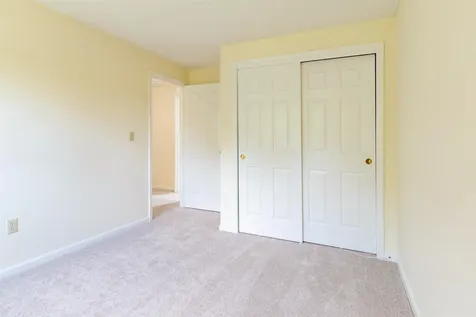 11 Nathan Court Nashua NH 03064