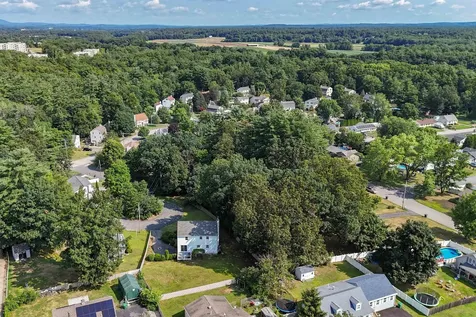 11 Nathan Court Nashua NH 03064