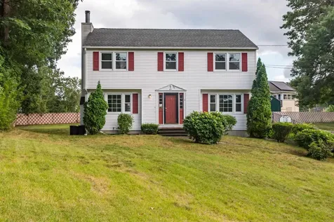 11 Nathan Court Nashua NH 03064
