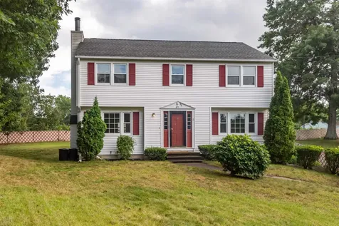 11 Nathan Court Nashua NH 03064