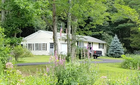 28 Spruce Lane Dover NH 03820