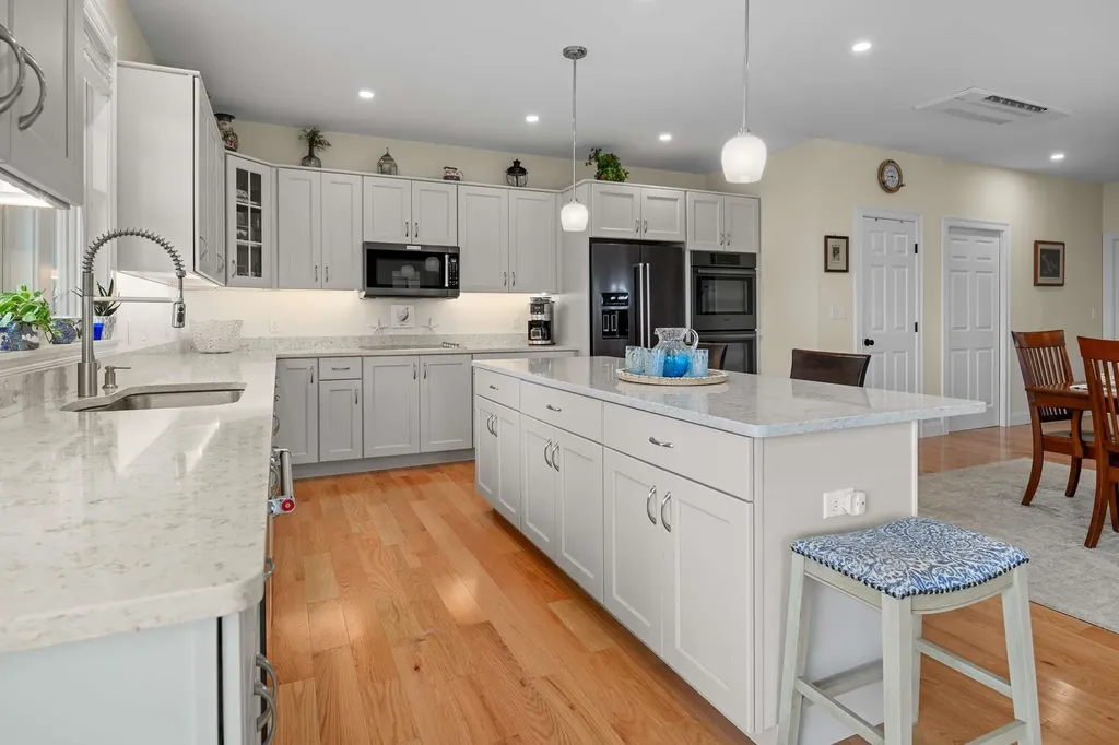 42 Seaview Drive Wells ME 04090