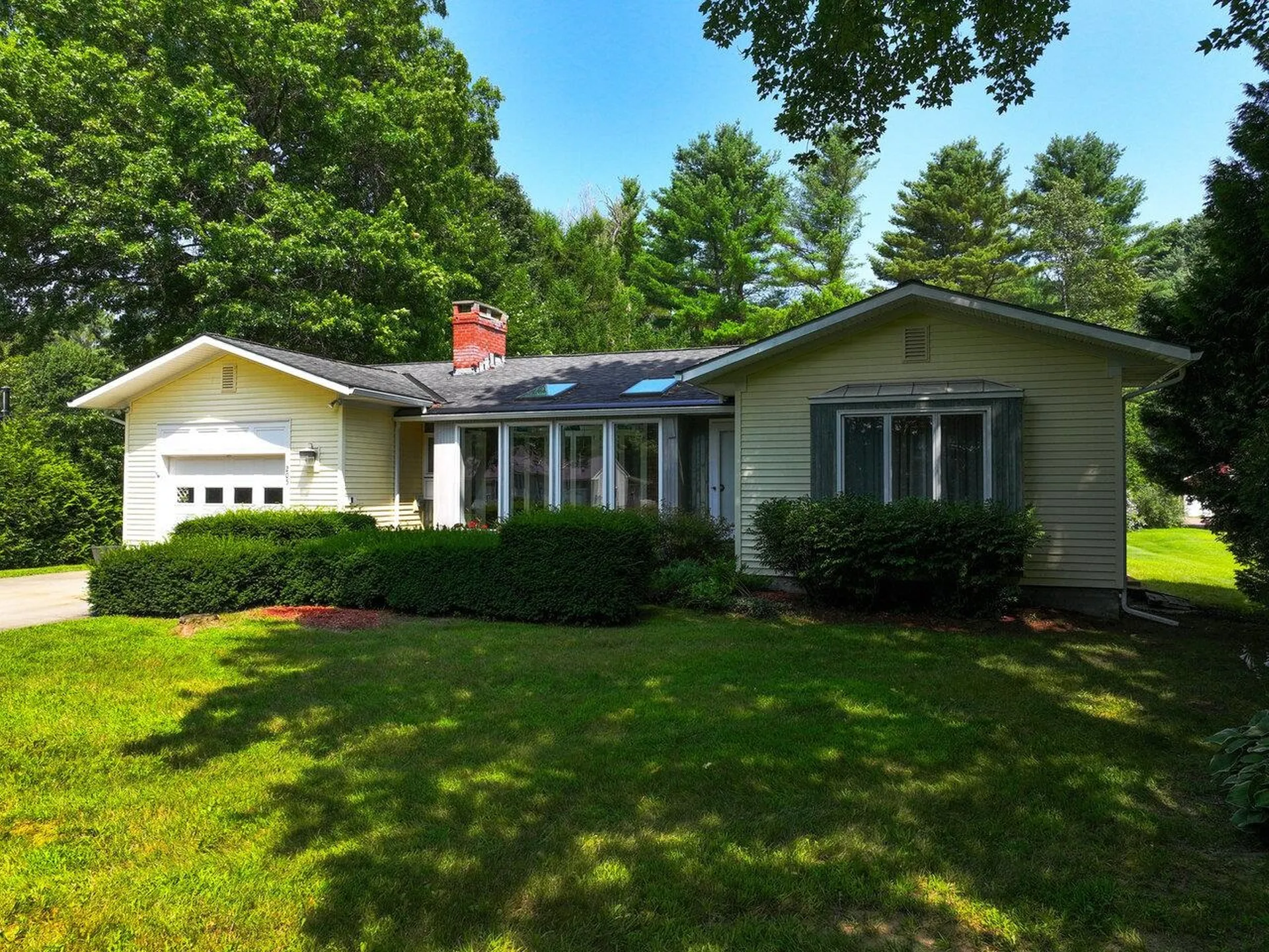 205 River Road Essex VT 05452