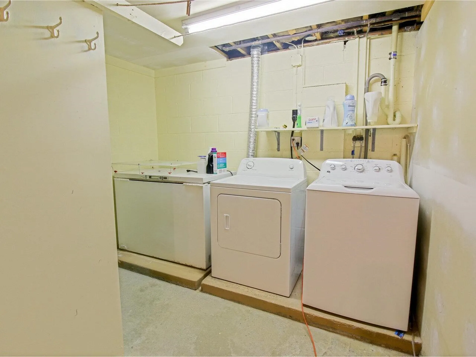 205 River Road Essex VT 05452
