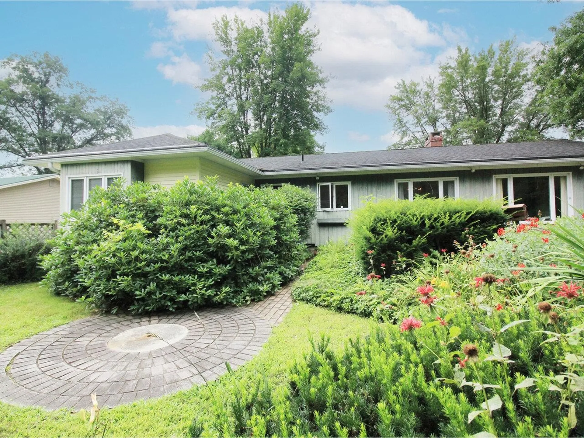 205 River Road Essex VT 05452