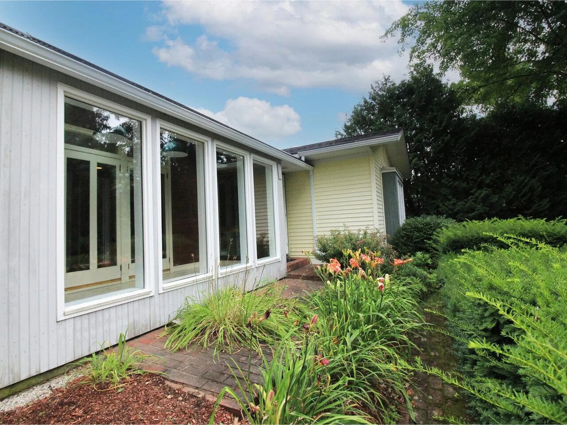 205 River Road Essex VT 05452