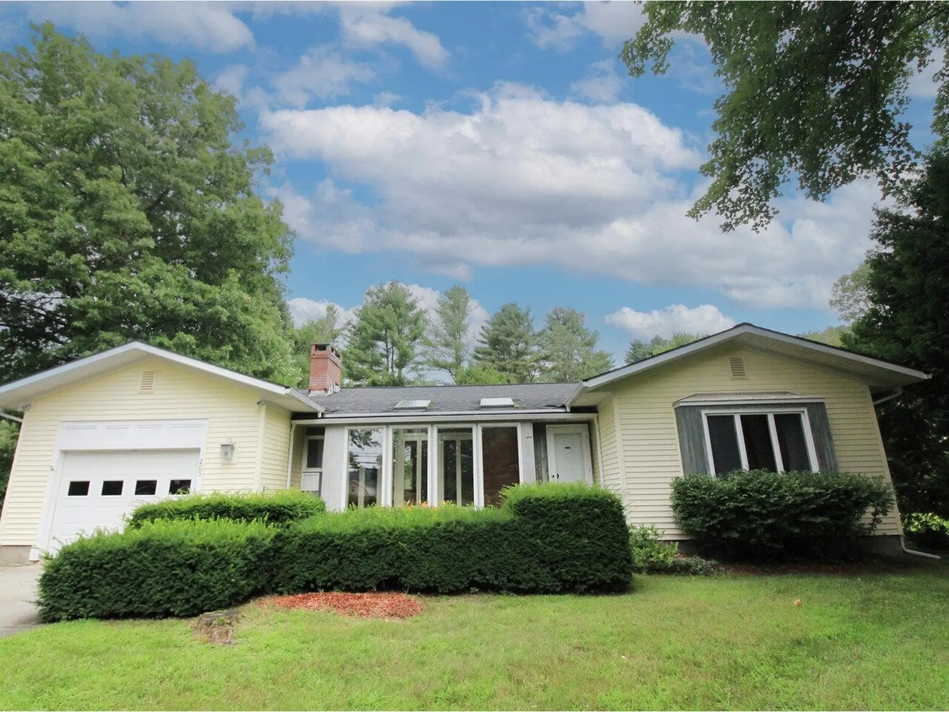 205 River Road Essex VT 05452