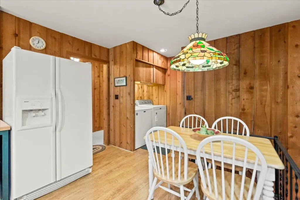 659 Magic Circle Londonderry VT 05148