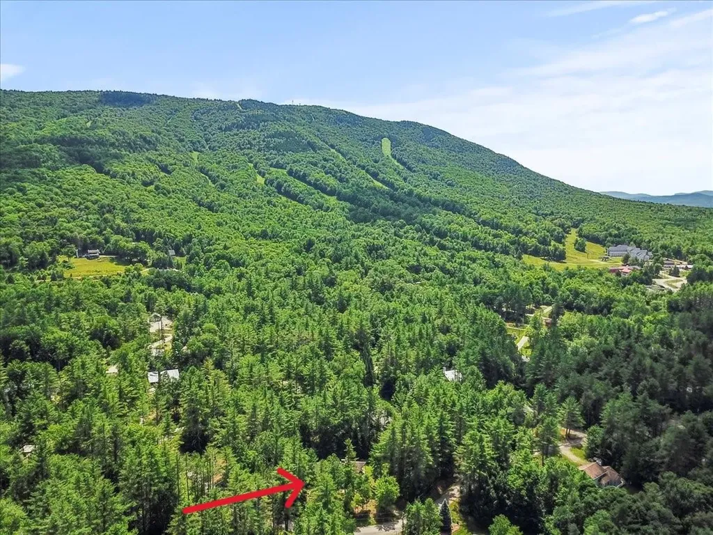 659 Magic Circle Londonderry VT 05148