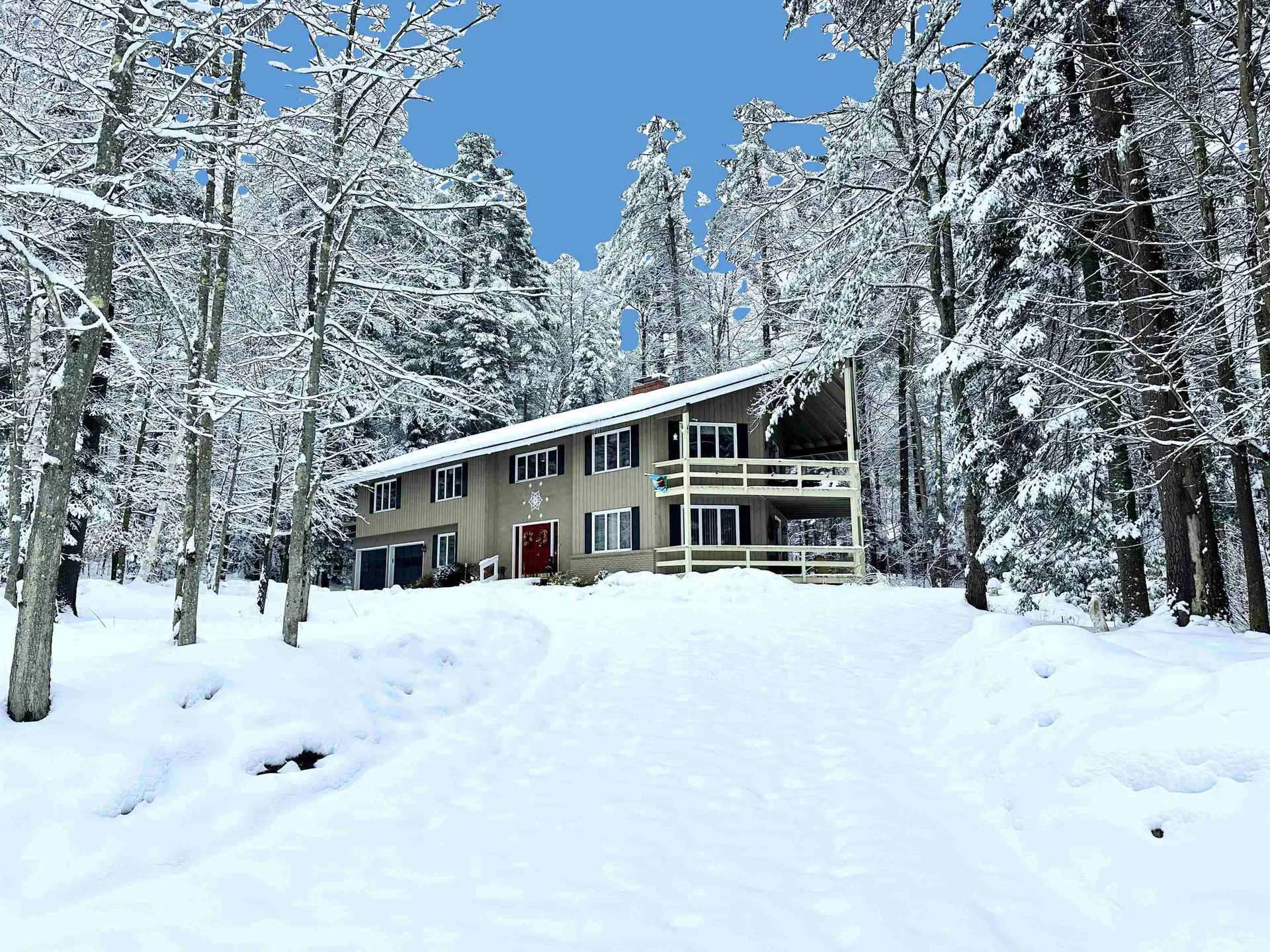 659 Magic Circle Londonderry VT 05148