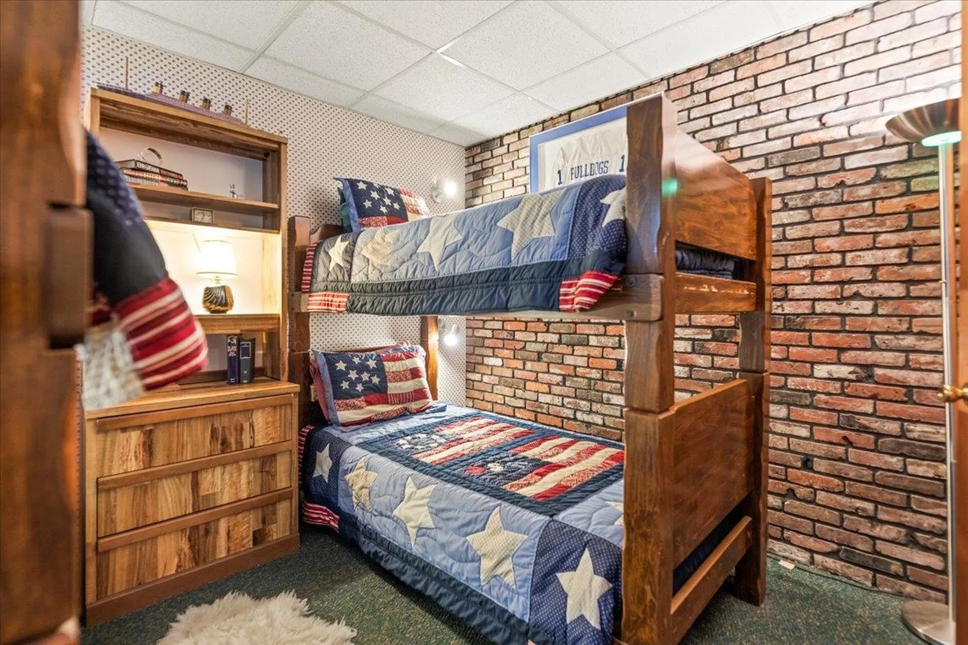 659 Magic Circle Londonderry VT 05148