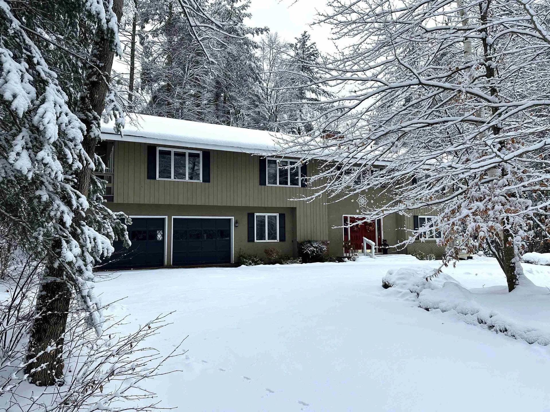 659 Magic Circle Londonderry VT 05148