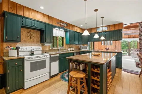 659 Magic Circle Londonderry VT 05148